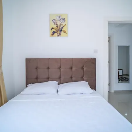 Апартаменты Beautiful Two-bedroom With Sea And Mountain Views Sel 8-5 Кирения